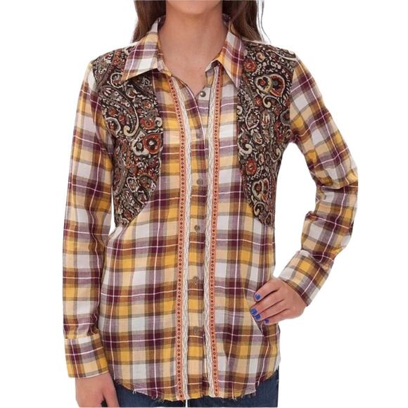 Gimmicks by BKE Patchwork Plaid Button Down - XS - Picture 1 of 8